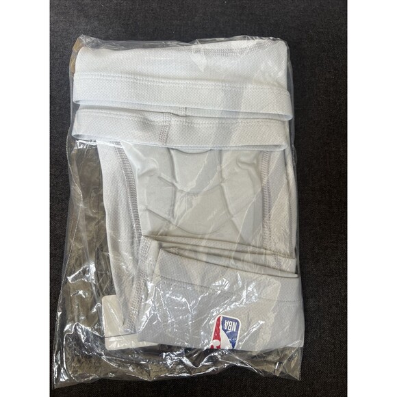 2X/3X Nike NBA Hyperstrong Mens Padded Compression Knee Sleeves/Pads - Picture 3 of 3